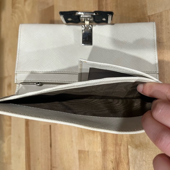 Salvatore feragamo wallet with bow - Picture 10 of 12